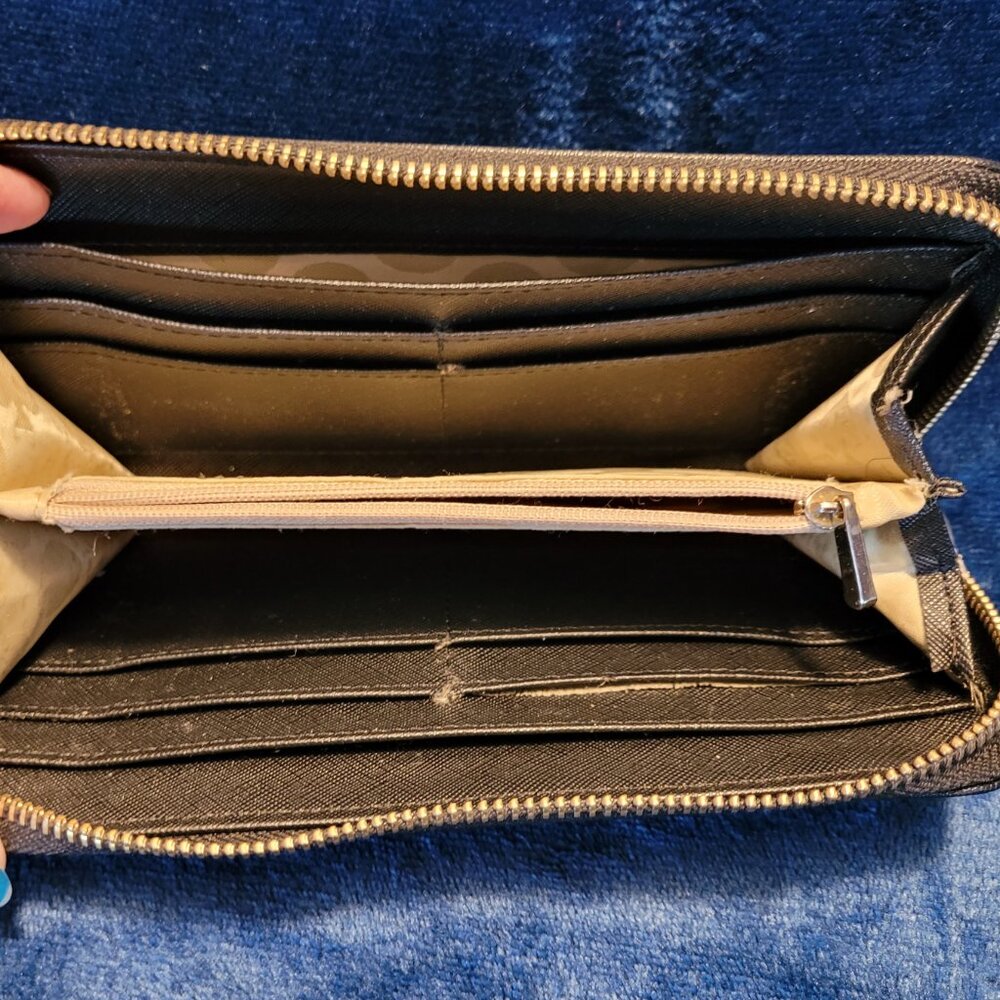 Kate Spade Wallet - Picture 3 of 7